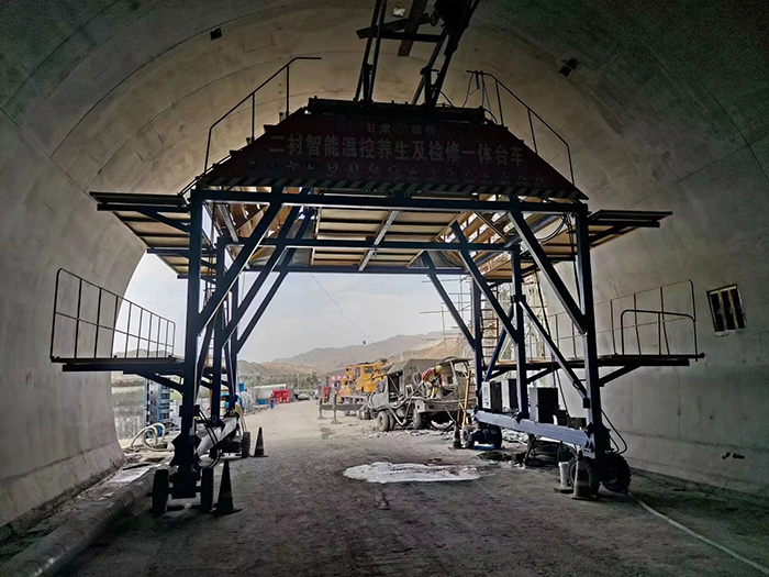 布料機(jī)、大型布料機(jī)、行走式布料機(jī)、圓筒布料機(jī)、行走式液壓布料機(jī)、移動(dòng)式液壓布料機(jī)、電動(dòng)布料機(jī)、手動(dòng)布料機(jī)、梁場(chǎng)專用液壓布料機(jī)